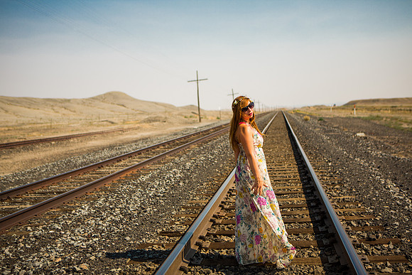 abandoned train-012